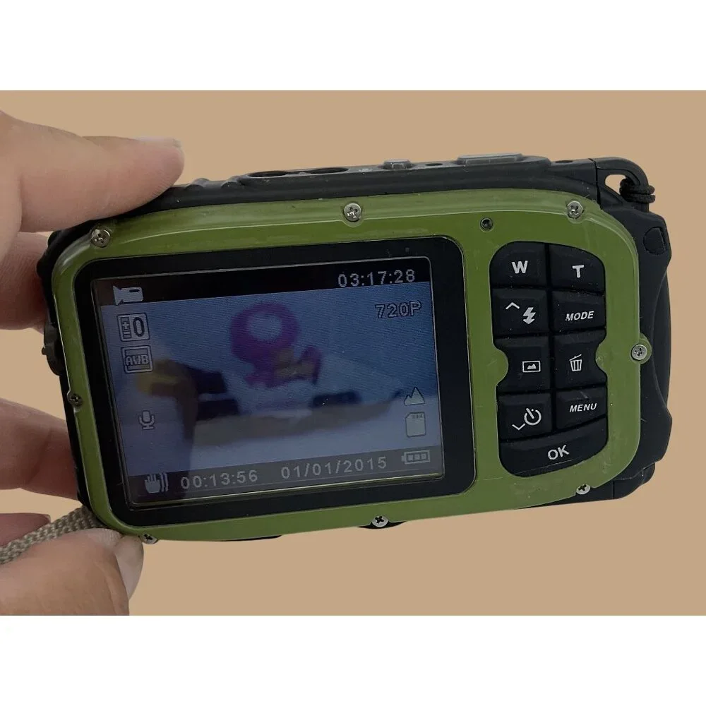 Coleman Xtreme3 Waterproof Digital Camera 720P HD Camo Battery SD Card